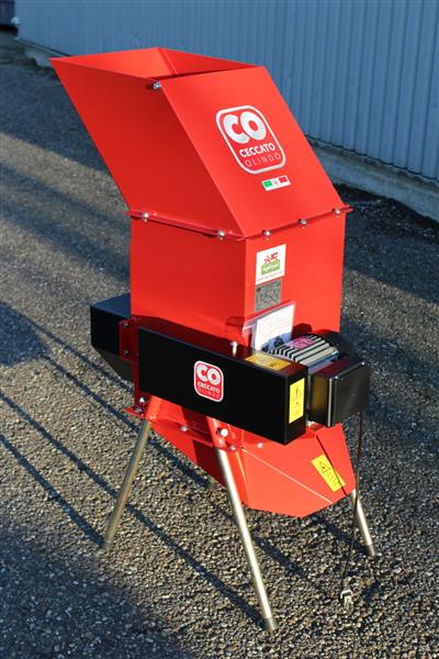 Grote foto ceccato olindo mais dorsmachine 700 kg u 230v agrarisch mechanisatie