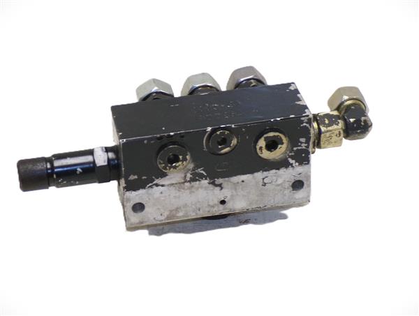 Grote foto cascade overdruk klep agrarisch heftrucks