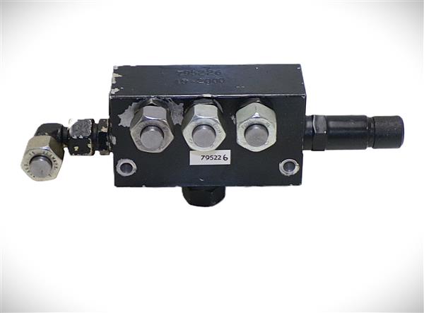 Grote foto cascade overdruk klep agrarisch heftrucks