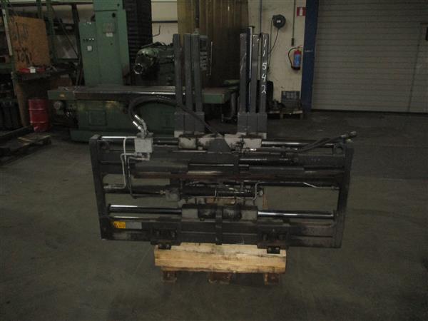 Grote foto kaup vorkenversteller triple agrarisch heftrucks