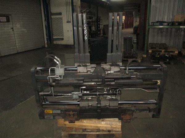 Grote foto kaup vorkenversteller triple agrarisch heftrucks