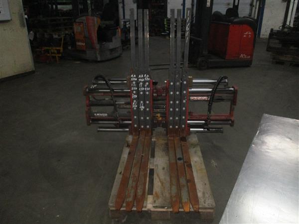 Grote foto meyer vorkenversteller triple agrarisch heftrucks