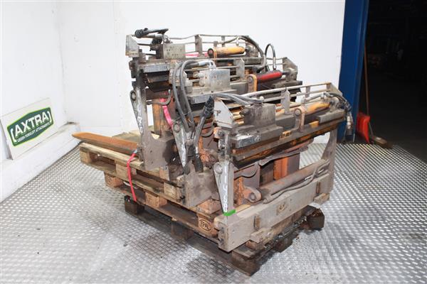 Grote foto durwen vorkenklem agrarisch heftrucks