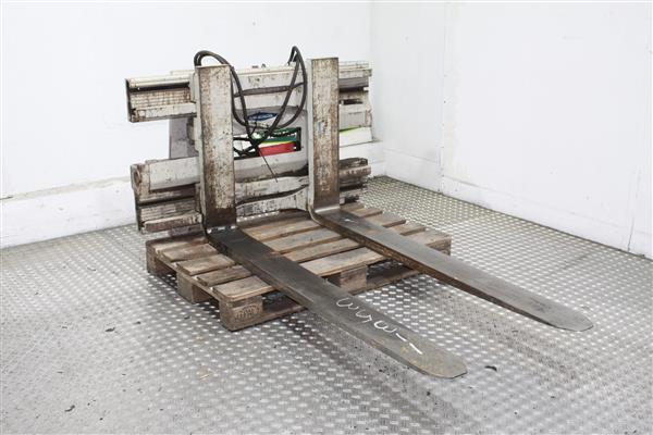 Grote foto cascade vorkenklem agrarisch heftrucks