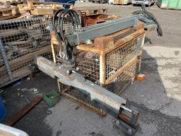 Grote foto stabau roterende bakkenklem met kraan outlet agrarisch heftrucks