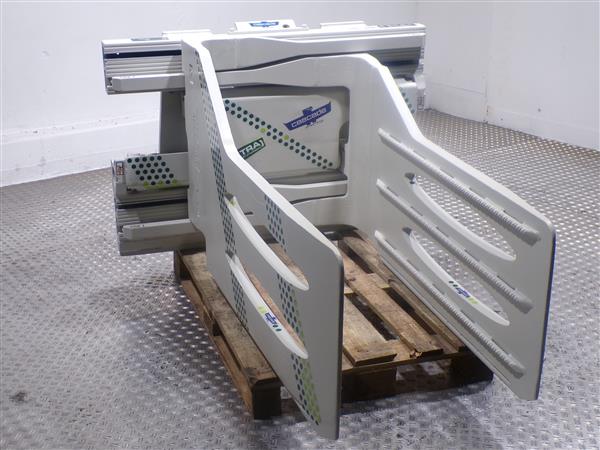 Grote foto cascade balenklem agrarisch heftrucks