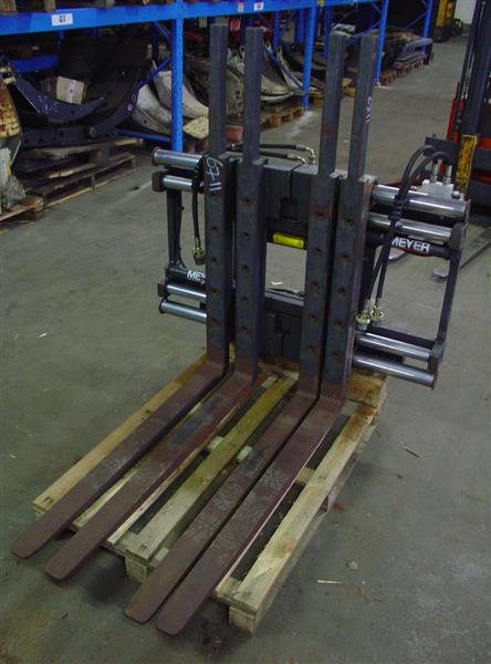 Grote foto meyer vorkenversteller dubbel agrarisch heftrucks