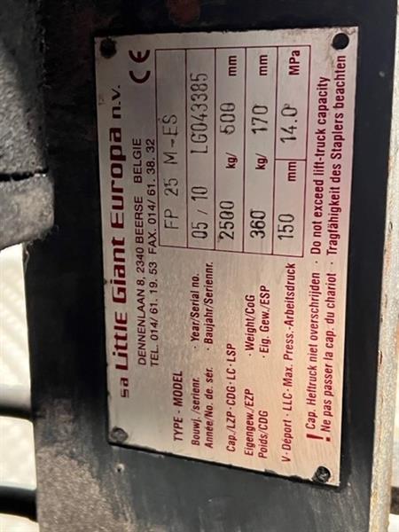 Grote foto little giant vorkversteller agrarisch heftrucks