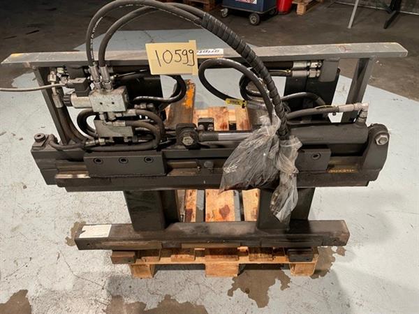 Grote foto griptech vorkversteller met schuifvorken agrarisch heftrucks