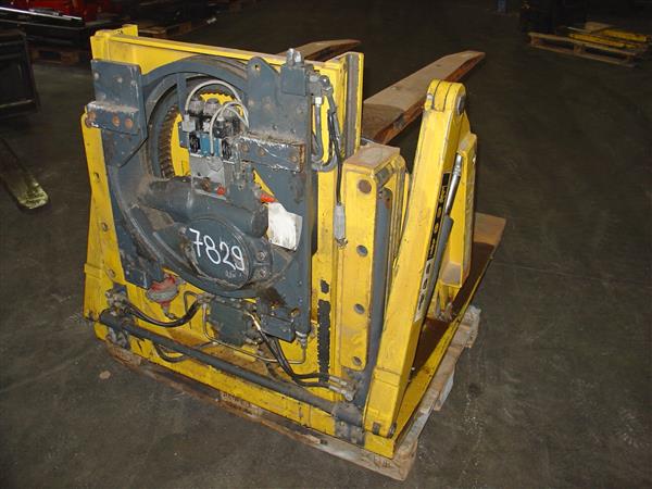 Grote foto griptech palletkeerder met afduwer agrarisch heftrucks