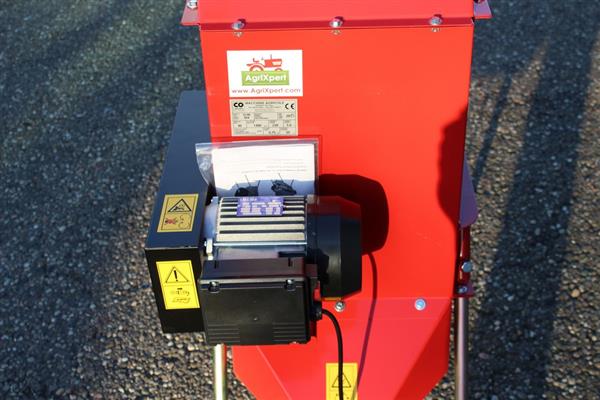 Grote foto ceccato olindo mais dorsmachine 700 kg u 230v agrarisch mechanisatie