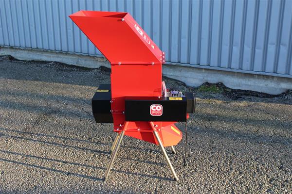 Grote foto ceccato olindo mais dorsmachine 700 kg u 230v agrarisch mechanisatie