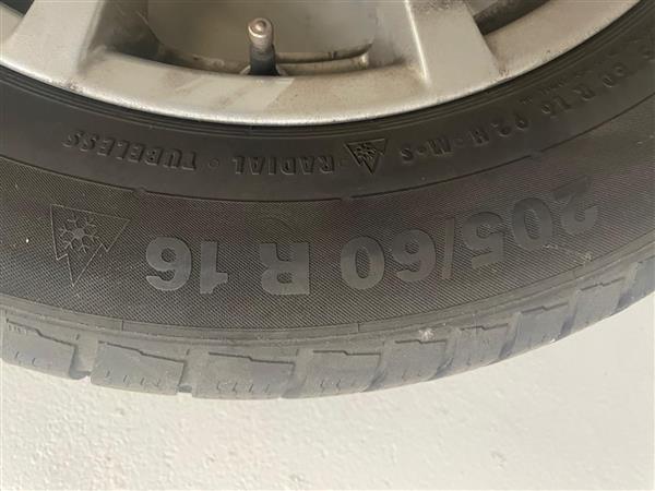 Grote foto originele winterbanden op velg voor bmw auto onderdelen banden en velgen