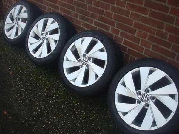 Grote foto 17 inch originele belmont volkswagen nieuwe banden auto onderdelen banden en velgen