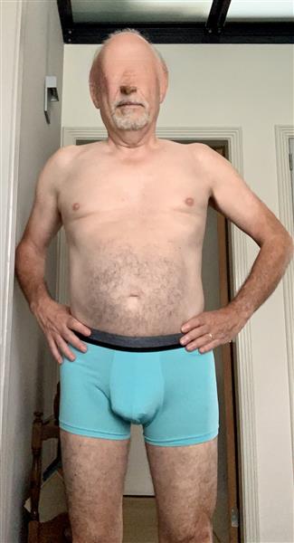 Grote foto oudere man als jullie intieme huisvriend erotiek man zoekt relatie met stel