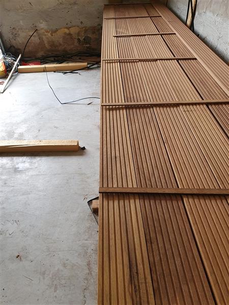 Grote foto hardhouten terasplanken ongeveer 25mm dik 145mm doe het zelf en verbouw hout en planken