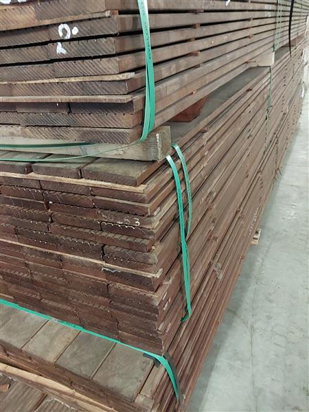 Grote foto hardhouten terasplanken ongeveer 25mm dik 145mm doe het zelf en verbouw hout en planken