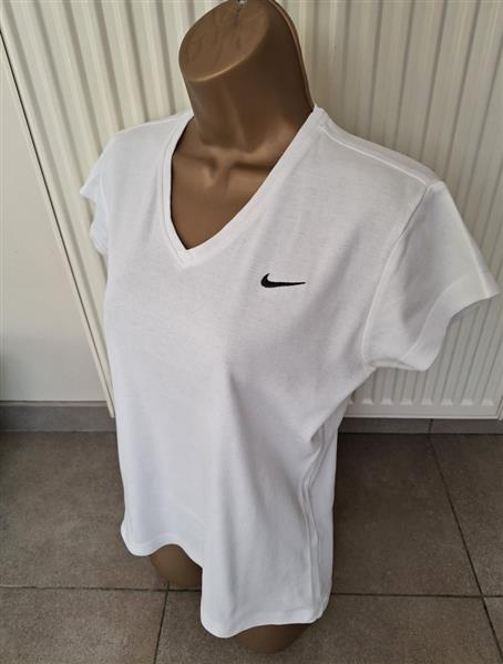 Grote foto vintage wit nike t shirt met v hals 40 42 kleding dames t shirts