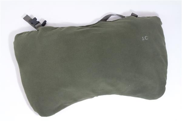 Grote foto j.c. excell carping pillow fleece kussen sport en fitness vissport