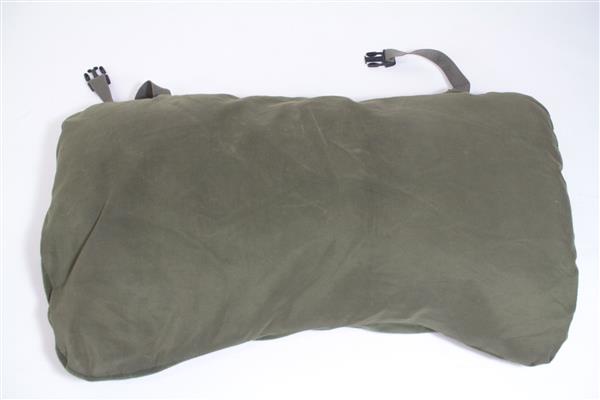 Grote foto j.c. excell carping pillow fleece kussen sport en fitness vissport
