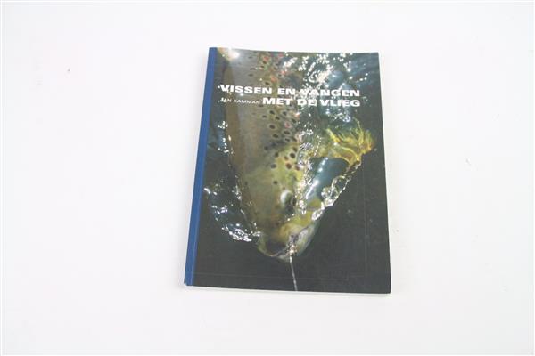 Grote foto vissen en vangen met de vlieg jan kamman boek sport en fitness vissport