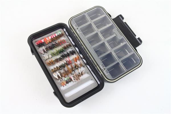 Grote foto black fly box deluxe gevuld met ruim 75 kleine vliegen sport en fitness vissport