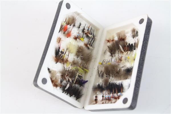 Grote foto global fly flisherman fly box gevuld met ruim 130 nimfen sport en fitness vissport