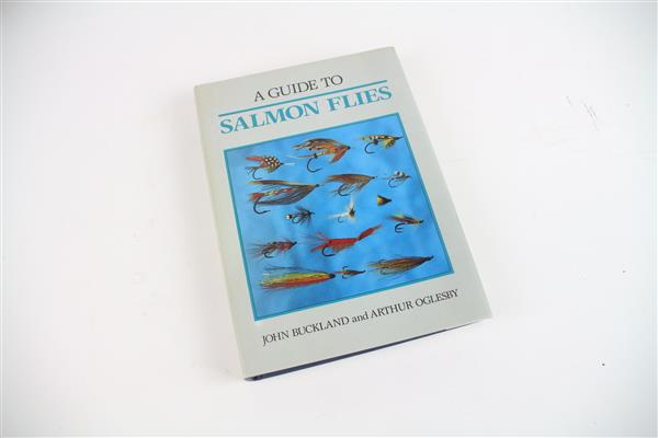 Grote foto a guide to salmon flies john buckland arthus oglesby boek sport en fitness vissport