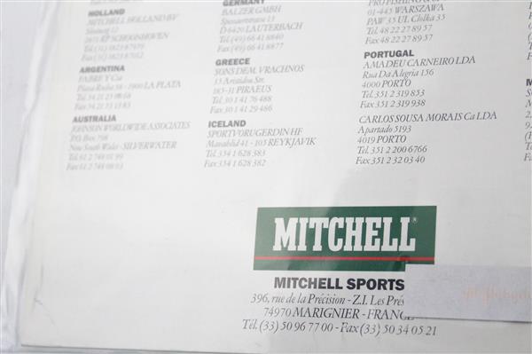 Grote foto vintage mitchell catalogus mitchell de wereld van het vissen 1993 sport en fitness vissport