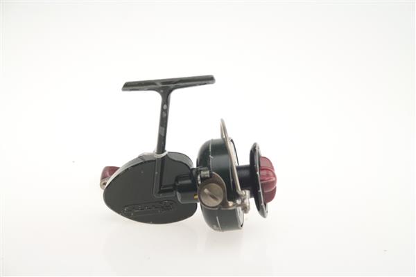 Grote foto dam spinnfix 225 made in west germany molen sport en fitness vissport