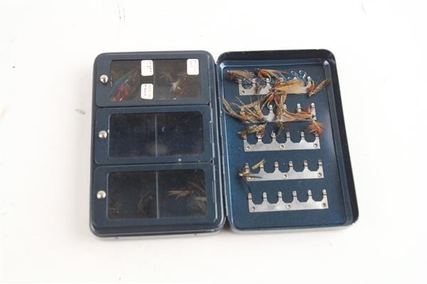 Grote foto shakespeare norris fly box gevuld met ruim 25 kleine streamers vliegendoos sport en fitness vissport