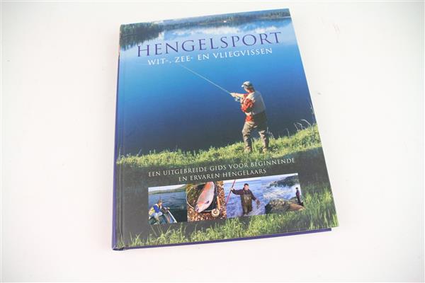 Grote foto hengelsport wit zee en vliegvissen boek sport en fitness vissport