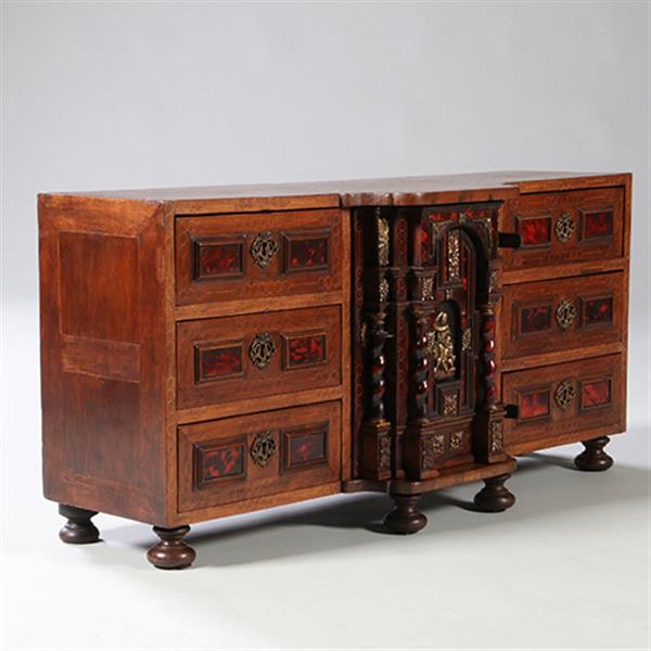 Grote foto spaans kunstkabinetje varge o tafelkast rariteitenkabinet ca 1700 en later no.913125 antiek en kunst stoelen en banken