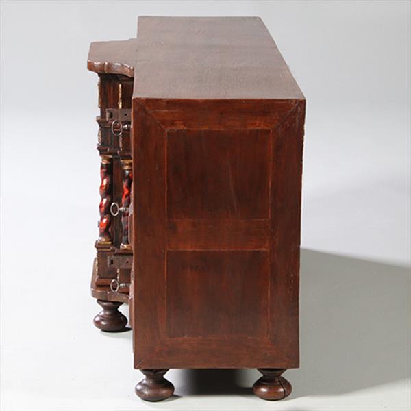 Grote foto spaans kunstkabinetje varge o tafelkast rariteitenkabinet ca 1700 en later no.913125 antiek en kunst stoelen en banken