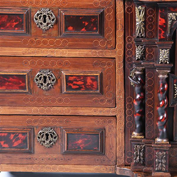 Grote foto spaans kunstkabinetje varge o tafelkast rariteitenkabinet ca 1700 en later no.913125 antiek en kunst stoelen en banken