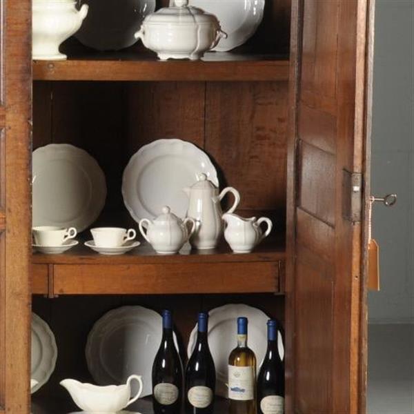 Grote foto gelderse kussenkast op slofpoten in eiken met ingelegd met ebbenhout o.a. een hartje no.502741 antiek en kunst stoelen en banken