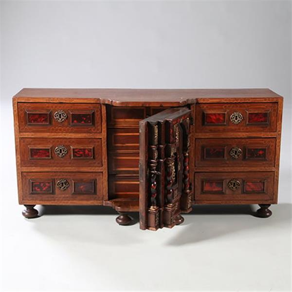 Grote foto spaans kunstkabinetje varge o tafelkast rariteitenkabinet ca 1700 en later no.913125 antiek en kunst stoelen en banken