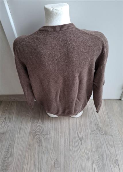 Grote foto bruine gemeleerde v hals trui van formen xl kleding heren truien en vesten