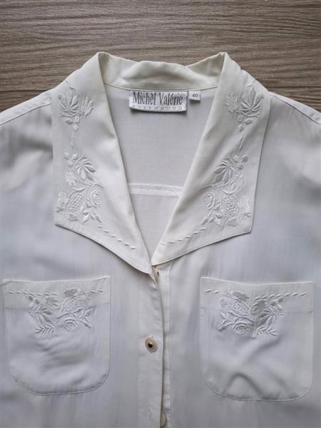 Grote foto chique roomwitte blouse met borduursels 40 kleding dames blouses