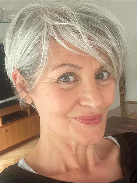 Grote foto zoek jij een actieve vrouw van 57 jaar contacten en berichten vrouw zoekt man