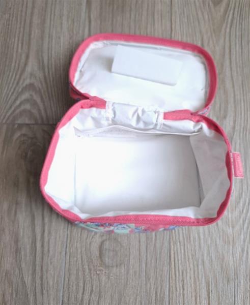 Grote foto nieuwe vintage padded toilettas van casuelle sieraden tassen en uiterlijk toilettassen