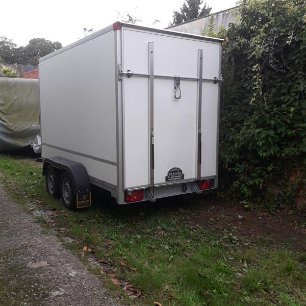 Grote foto gesloten aanhangwagen valdeur h 180 auto diversen aanhangers