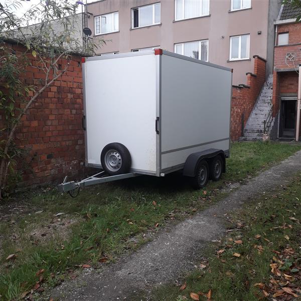 Grote foto gesloten aanhangwagen valdeur h 180 auto diversen aanhangers