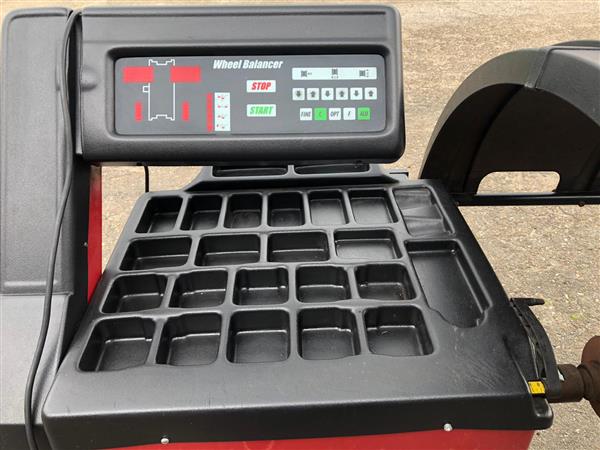 Grote foto balanceer apparaat balanceermachine trainsway auto diversen gereedschap