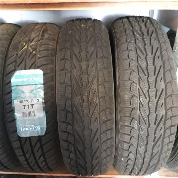 Grote foto banden voor aanhangwagens auto diversen aanhangwagen onderdelen