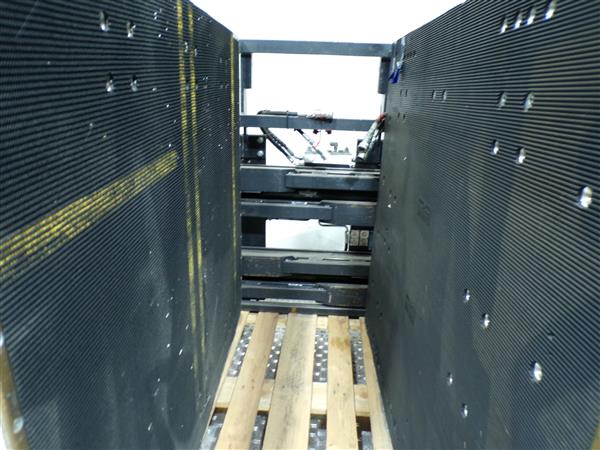 Grote foto cascade witgoedklem agrarisch heftrucks