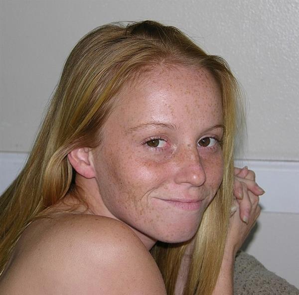 Grote foto lenig meisje word graag gebruikt erotiek contact vrouw tot man
