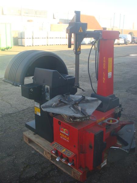 Grote foto hofmann geodyna 960 en mondolfo banden apparaat auto diversen gereedschap