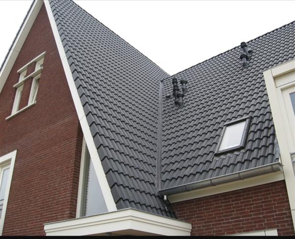 Grote foto dak en zinkwerken diensten en vakmensen dakdekkers en rietdekkers