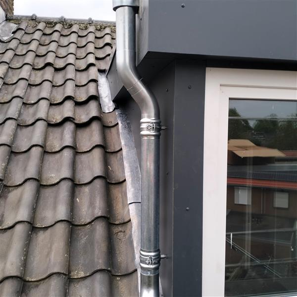 Grote foto dak en zinkwerken diensten en vakmensen dakdekkers en rietdekkers
